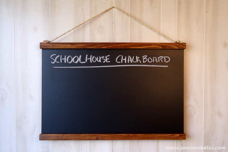 I love chalkboard ideas! This DIY knockoff chalkboard is so easy to make and costs a fraction of the original! Perfect for lovers of antique style pieces, as menu board or in a kid's room! 
