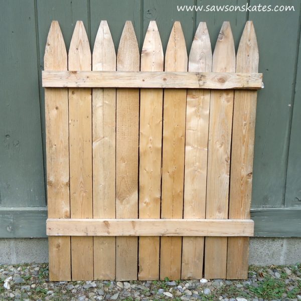 Diy Rustic Garden Gate Fence Section - Saws On Skates