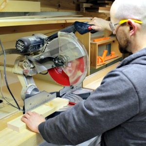 easy-ways-to-improve-your-diy-skills-feature - Saws on Skates