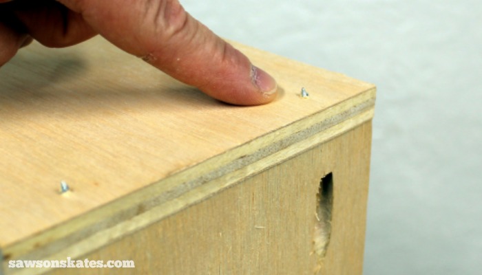 Kreg Jig pocket screws protruding through the edge of your DIY furniture is not an attractive look! Avoid a DIY furniture fail with this easy tip. 
