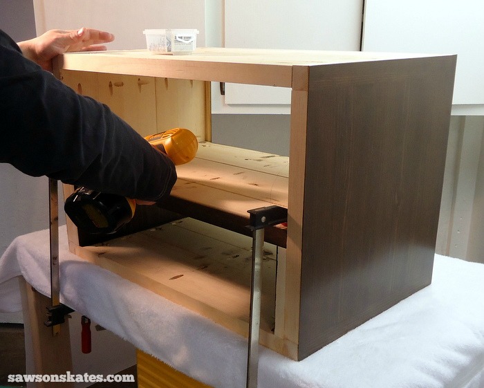 Install the Retro Nightstand Middle Shelf