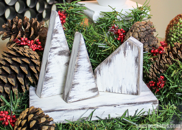 30 minute rustic DIY Christmas Village - makes a great last-minute gift for family, friends, co-workers, neighbors and more. Save even more time by making a big batch of them all at once.