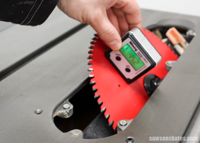 how_to_set_table_saw_blade_angle10 Saws on Skates