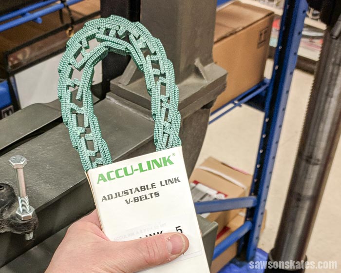 An adjustable link belt makes lots of claims like it can be used on just about any woodworking tool, that it’s easy to install and will help reduce vibration in your woodworking tools. Let’s find out and put this belt to the test!