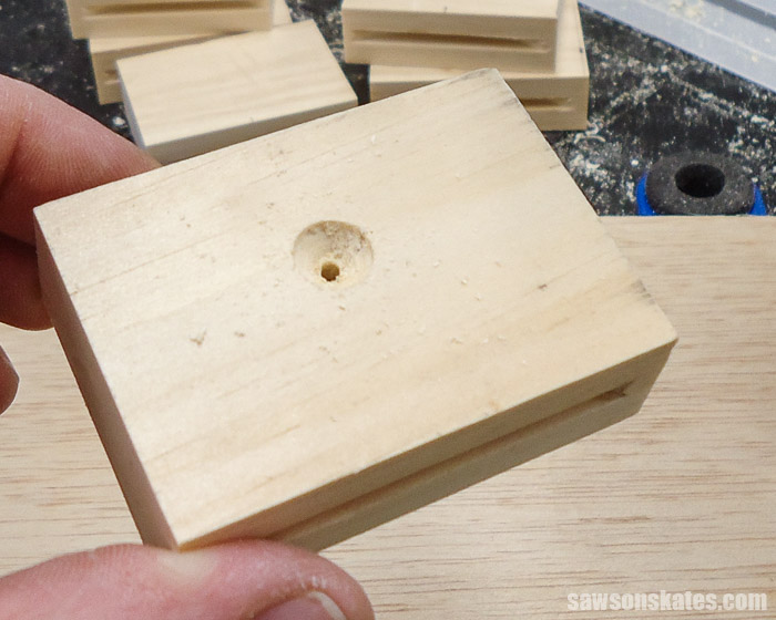 A countersink hole drilled in the DIY table top fastener will attach to the wood table top it to the 