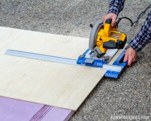 4 Ways to Make Straight Cuts with a Circular Saw | Saws on Skates®