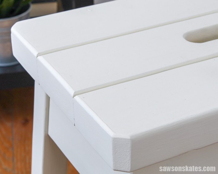 This DIY step stool has simple design