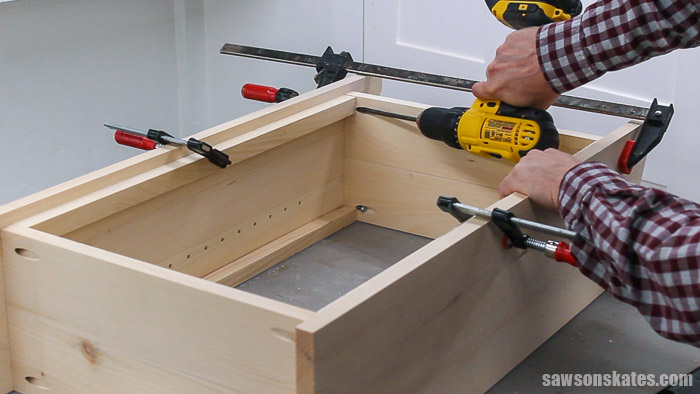 Attaching the top of a DIY display cabinet