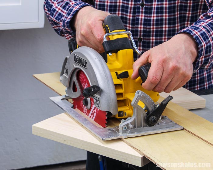 Cutting an angle on a piece of wood with a circular saw