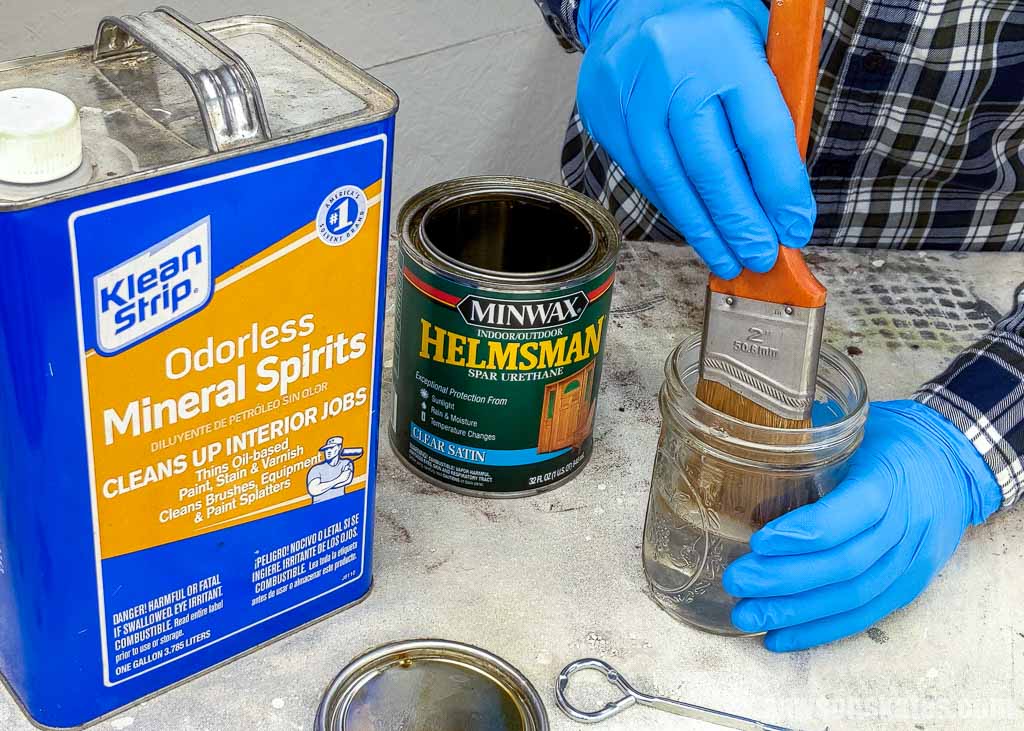 Using odorless mineral spirits to clean spar urethane off of a paintbrush