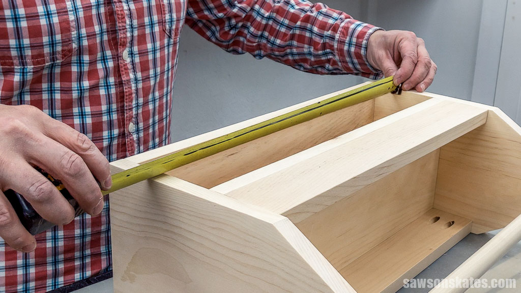 Measuring a DIY toolbox's drawer opening