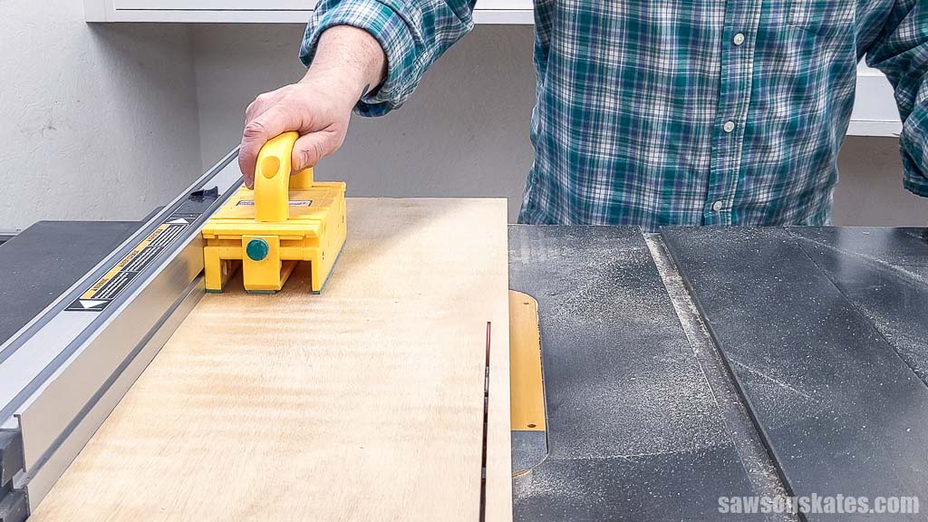 diy-french-cleat-router-shelf-assembly-15 - Saws on Skates