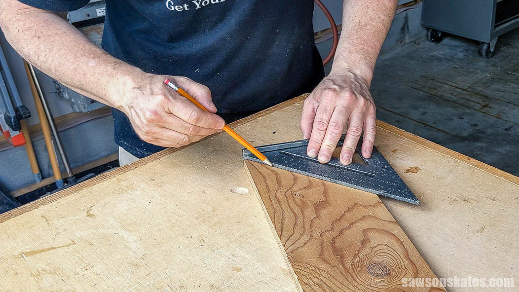 Drawing a line with a speed square