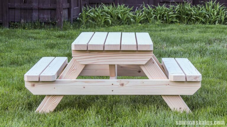 DIY Kids Picnic Table | Saws on Skates®