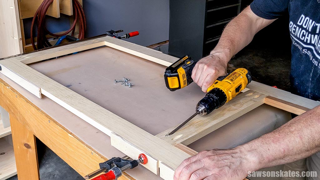 Assembling a face frame with pocket holes