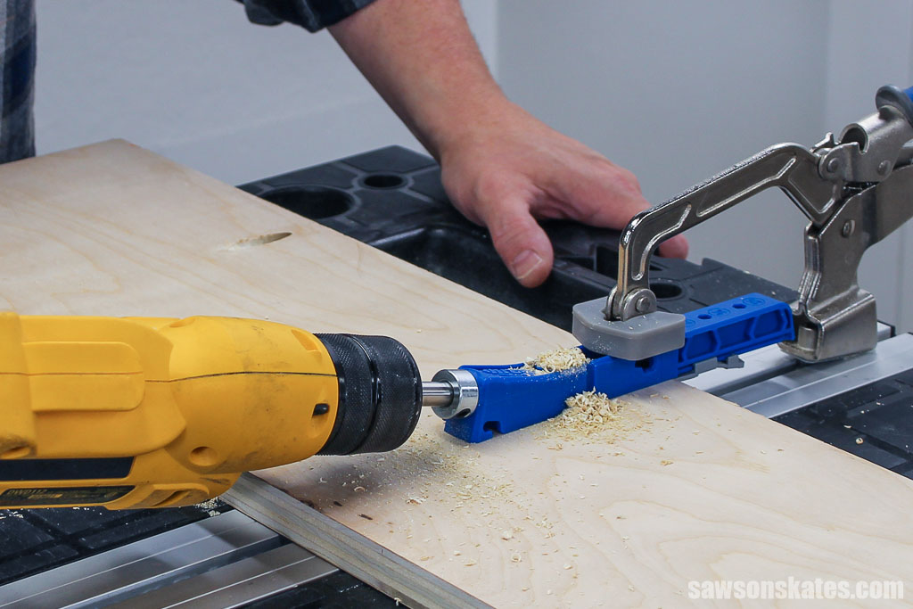 Making a pocket hole with a pocket hole jig