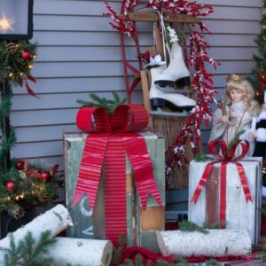 DIY outdoor Christmas gifts