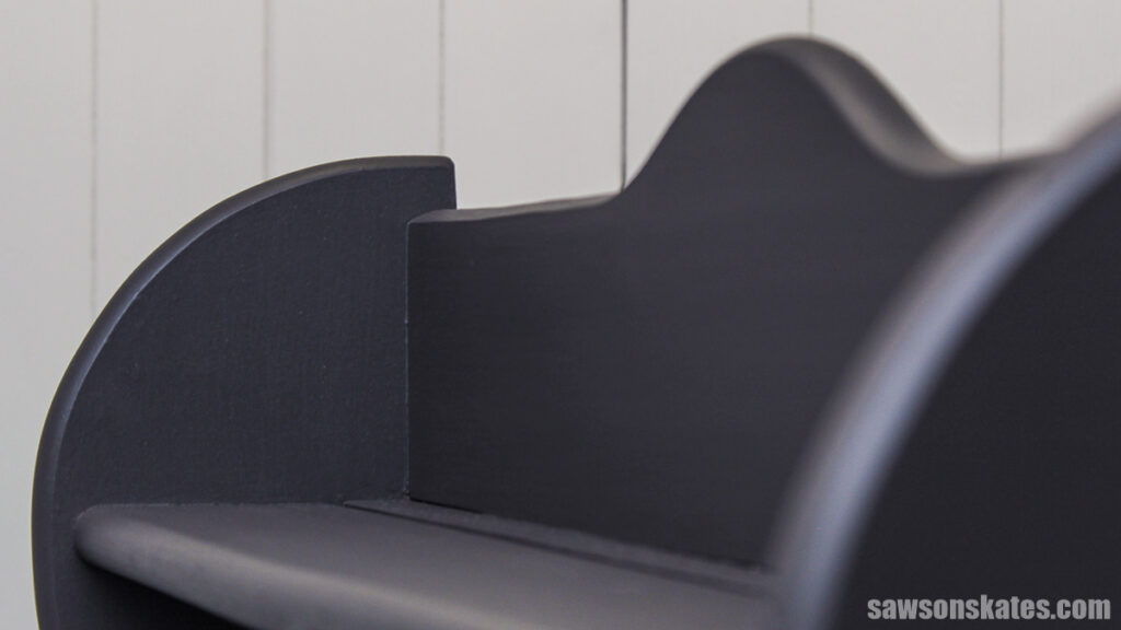 Close up of where the rack's side meets the top