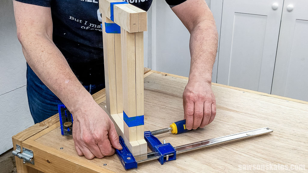Stabilizing the frames with a clamp