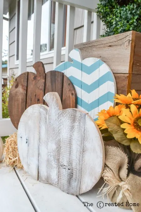 Pumpkins made from pallet slats