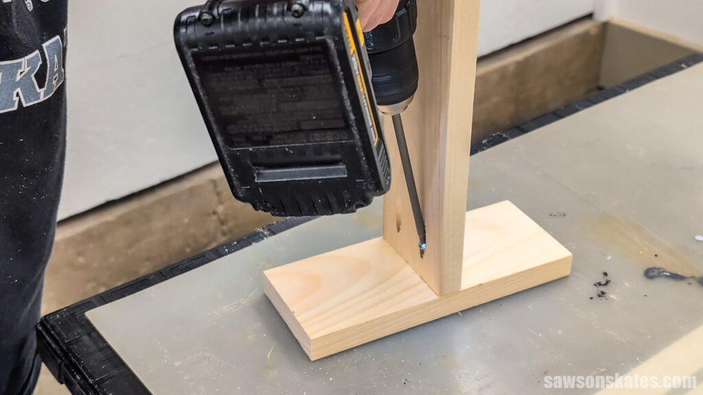 Attaching the upright to the base with a pocket hole screw
